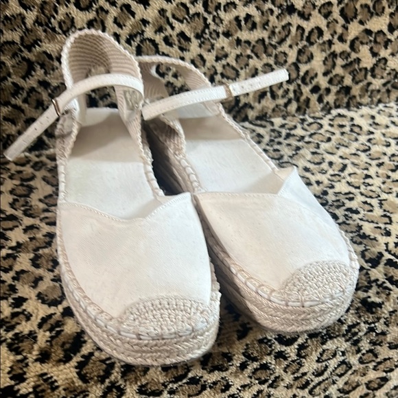 Zara Size 37 Elegant White Espadrille Sandals - Picture 1 of 5